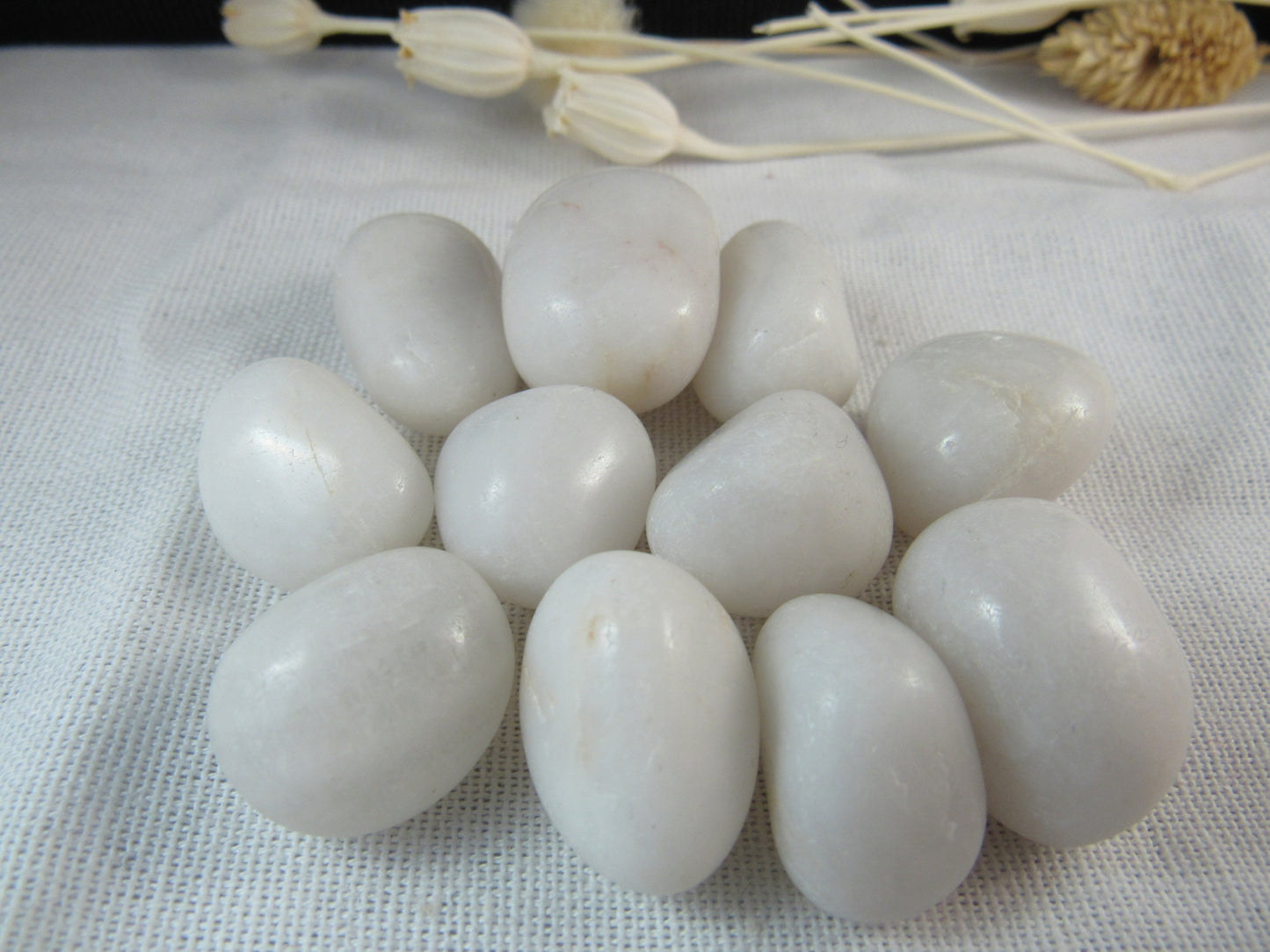 Full Moon White Agate